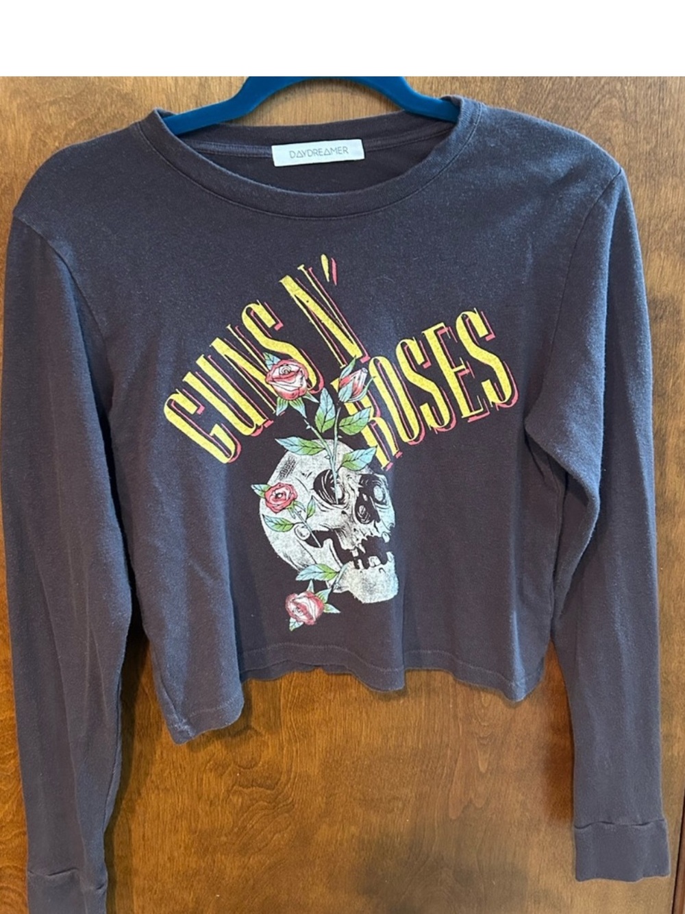 DAYDREAMER Guns N’ Roses Cropped Long Sleeve Graphic Tee | Small